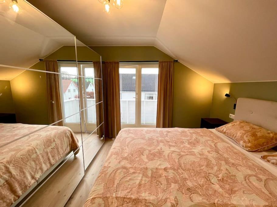Central Family Twinhouse Stavanger Bagian luar foto