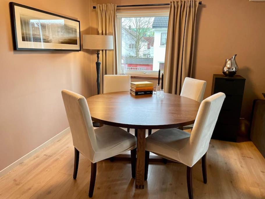 Central Family Twinhouse Stavanger Bagian luar foto