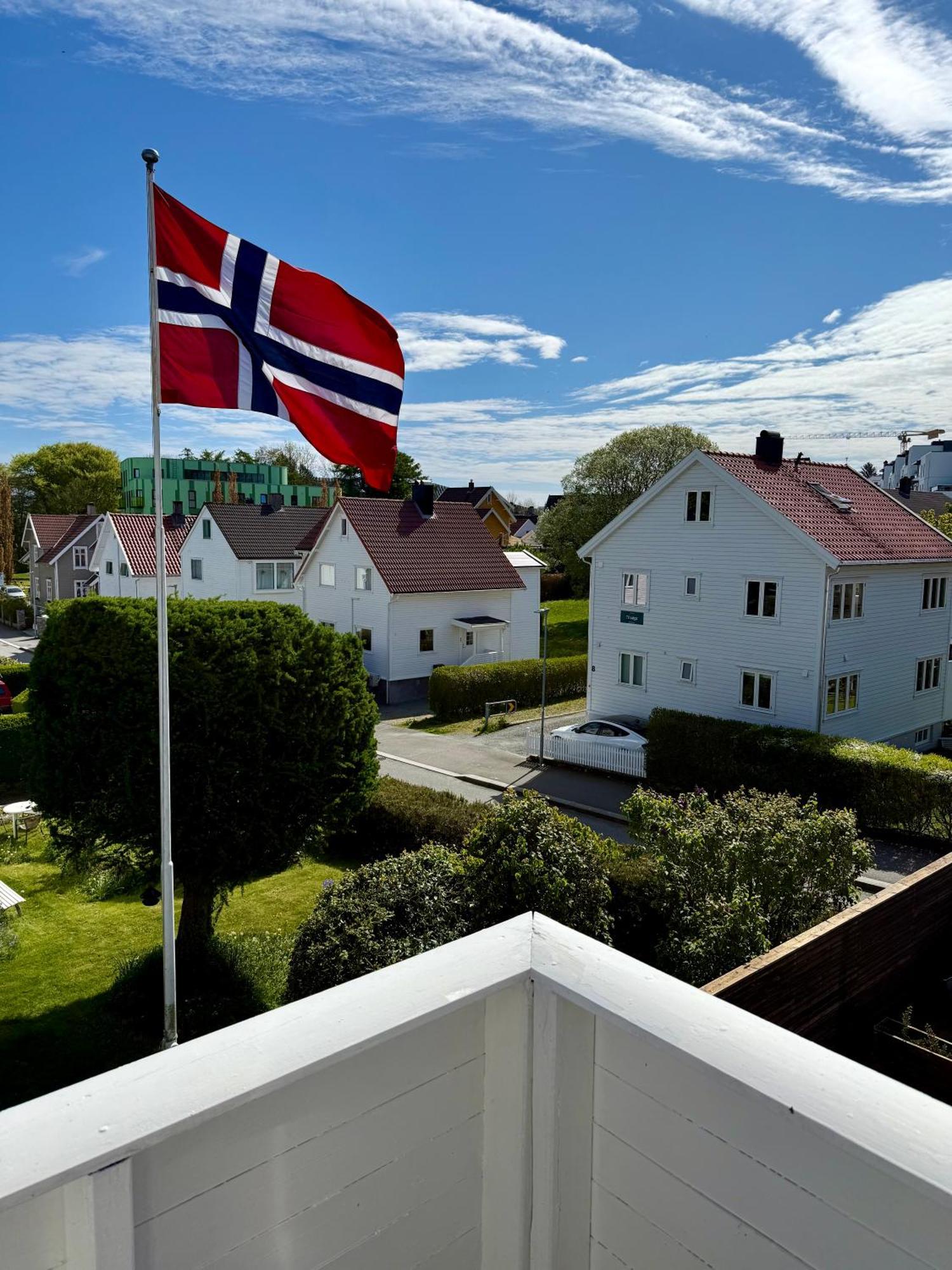 Central Family Twinhouse Stavanger Bagian luar foto